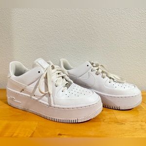 Platform Nike Air Force 1 (AF1) Shoes